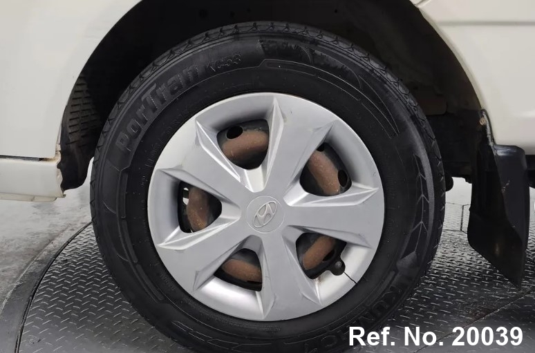  Hyundai / Porter II Stock No. 20039